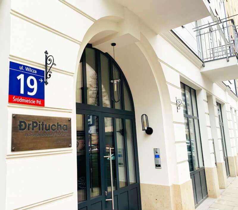 Montaż uchwytu flagowego