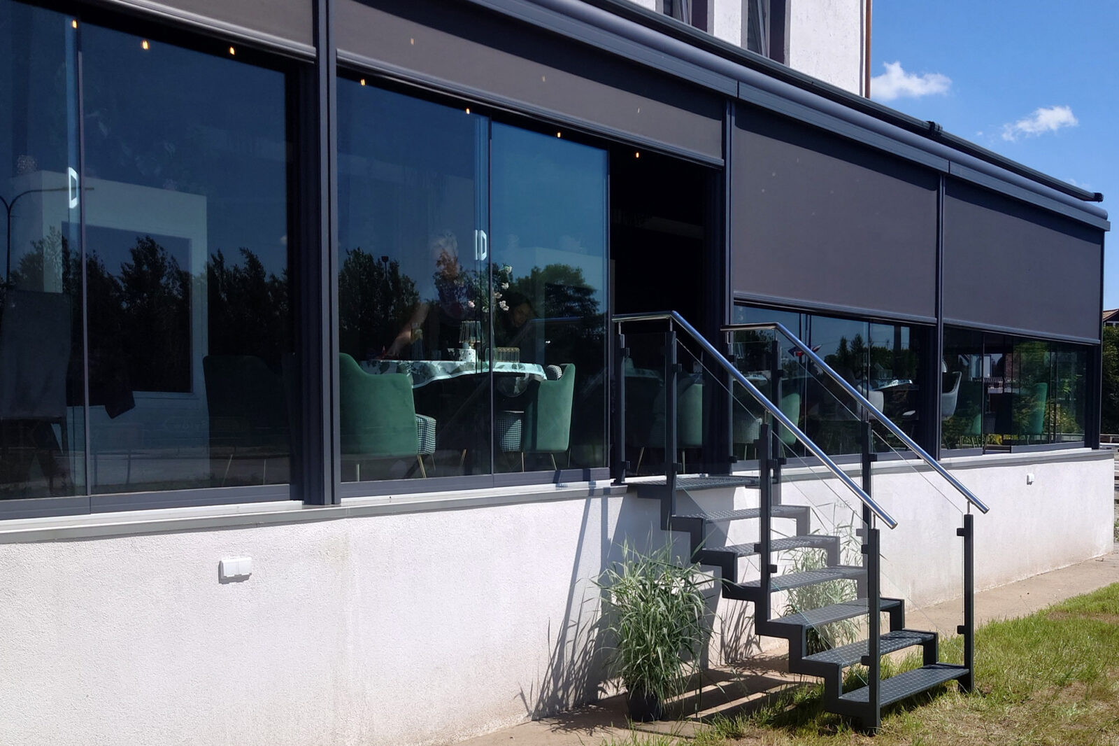 Efektowny wygląd schodów z blachy ryflowanej